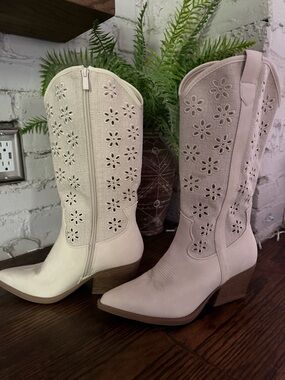 Windsor Cream Floral Cutout Western Heeled Boots
